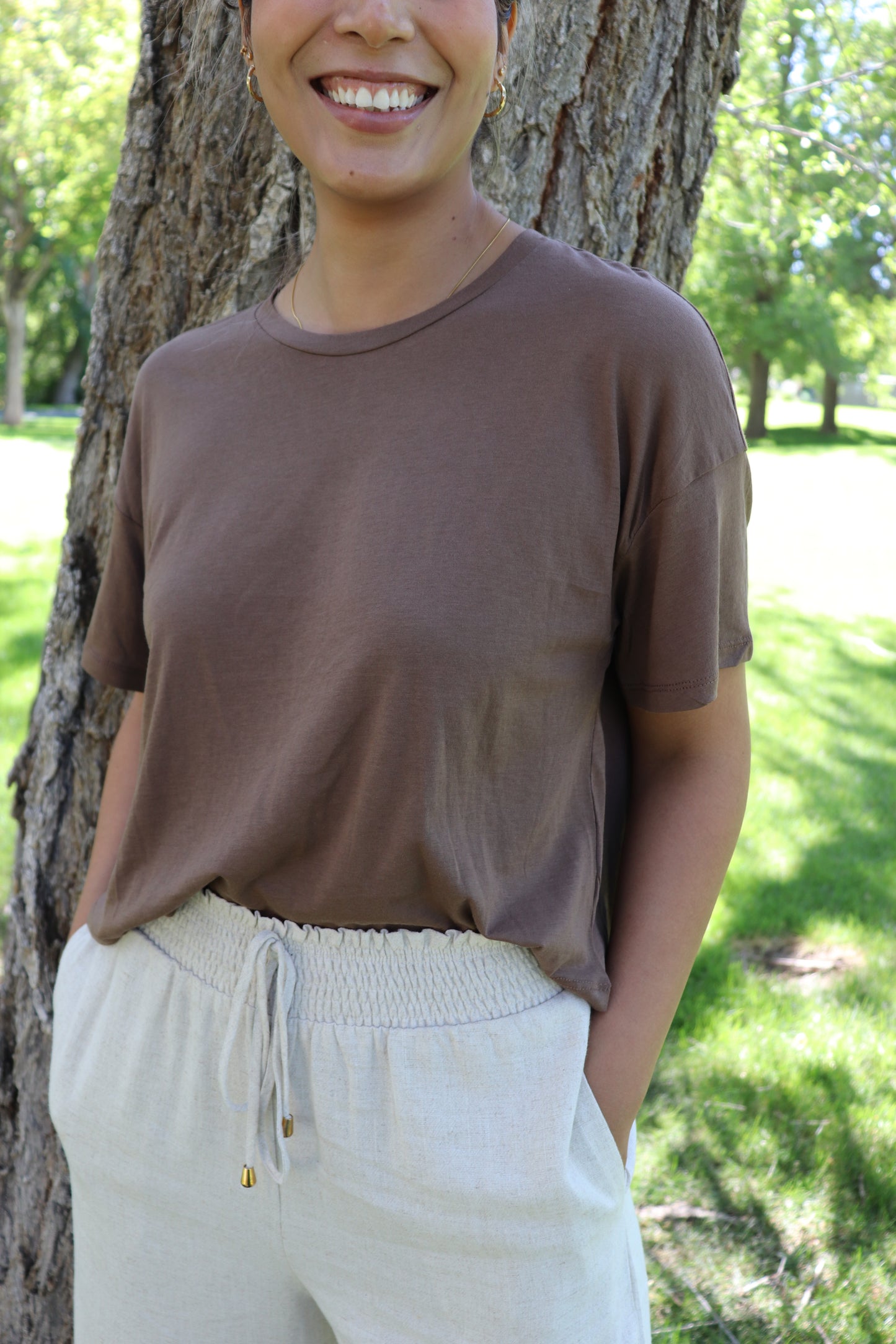 Kiki Boxy Crop Top in Mocha