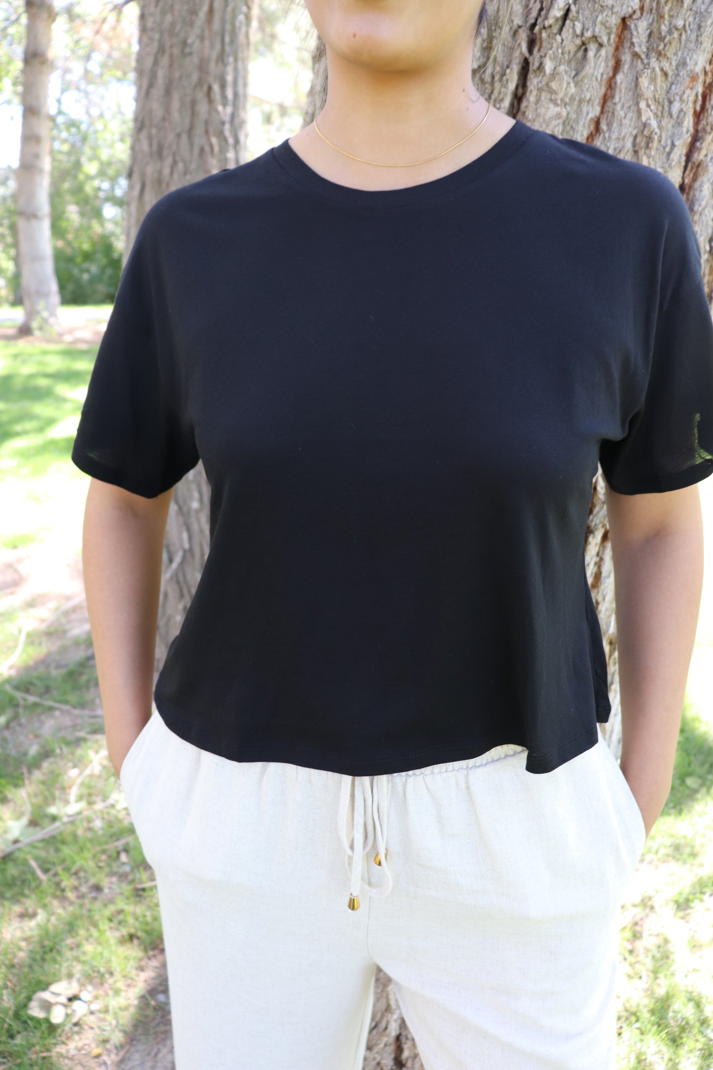 Kiki Boxy Crop Top in Black