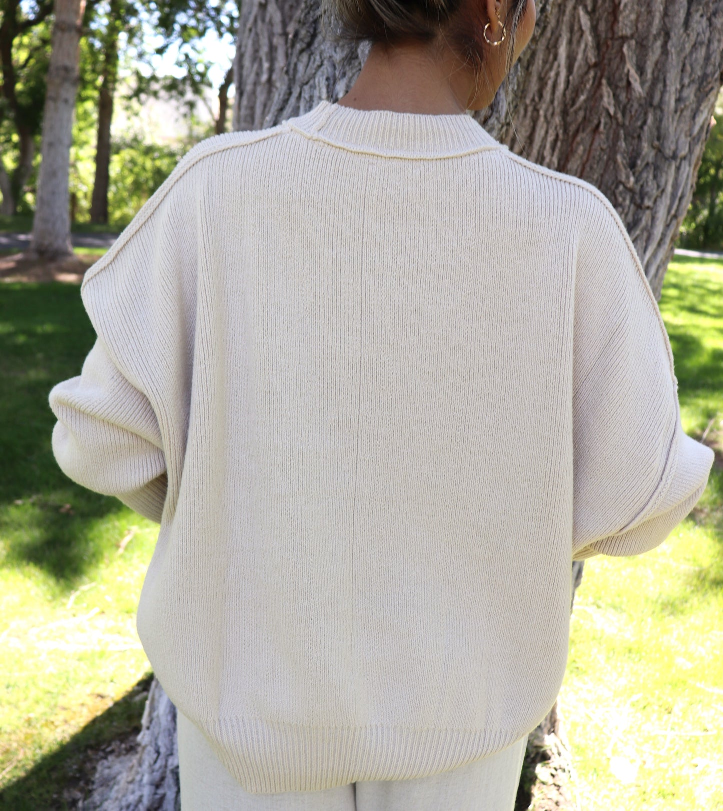 Suéter acogedor color marfil