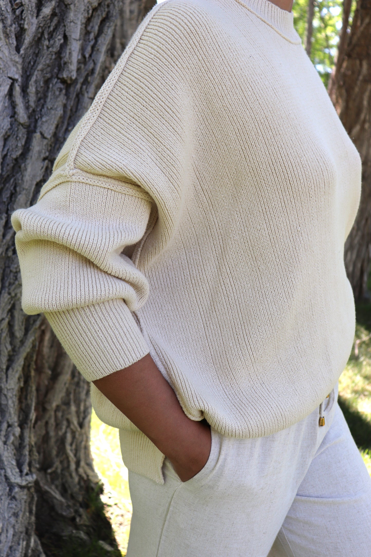 Suéter acogedor color marfil